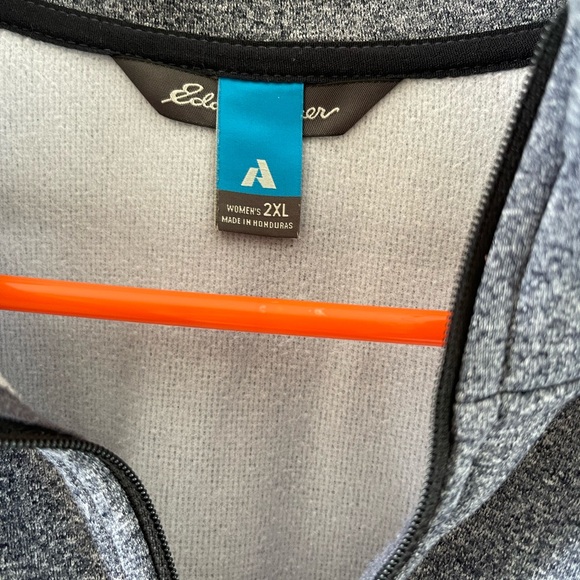 Eddie Bauer 1/4 zip pullover - Picture 5 of 5